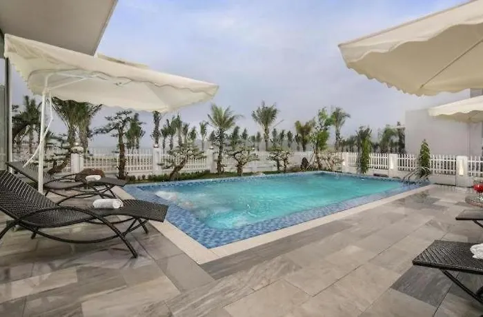 Hotel Tuan Chau Kingly