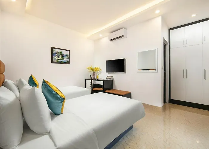 Hotel Tuan Chau Kingly 4*