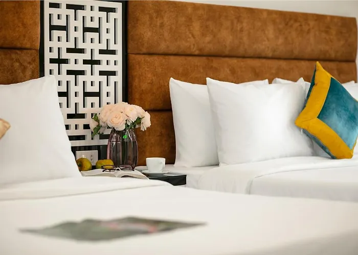 Tuan Chau Kingly Hotel