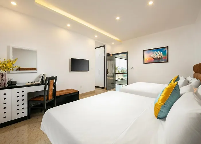 Tuan Chau Kingly Hotel Hạ Long